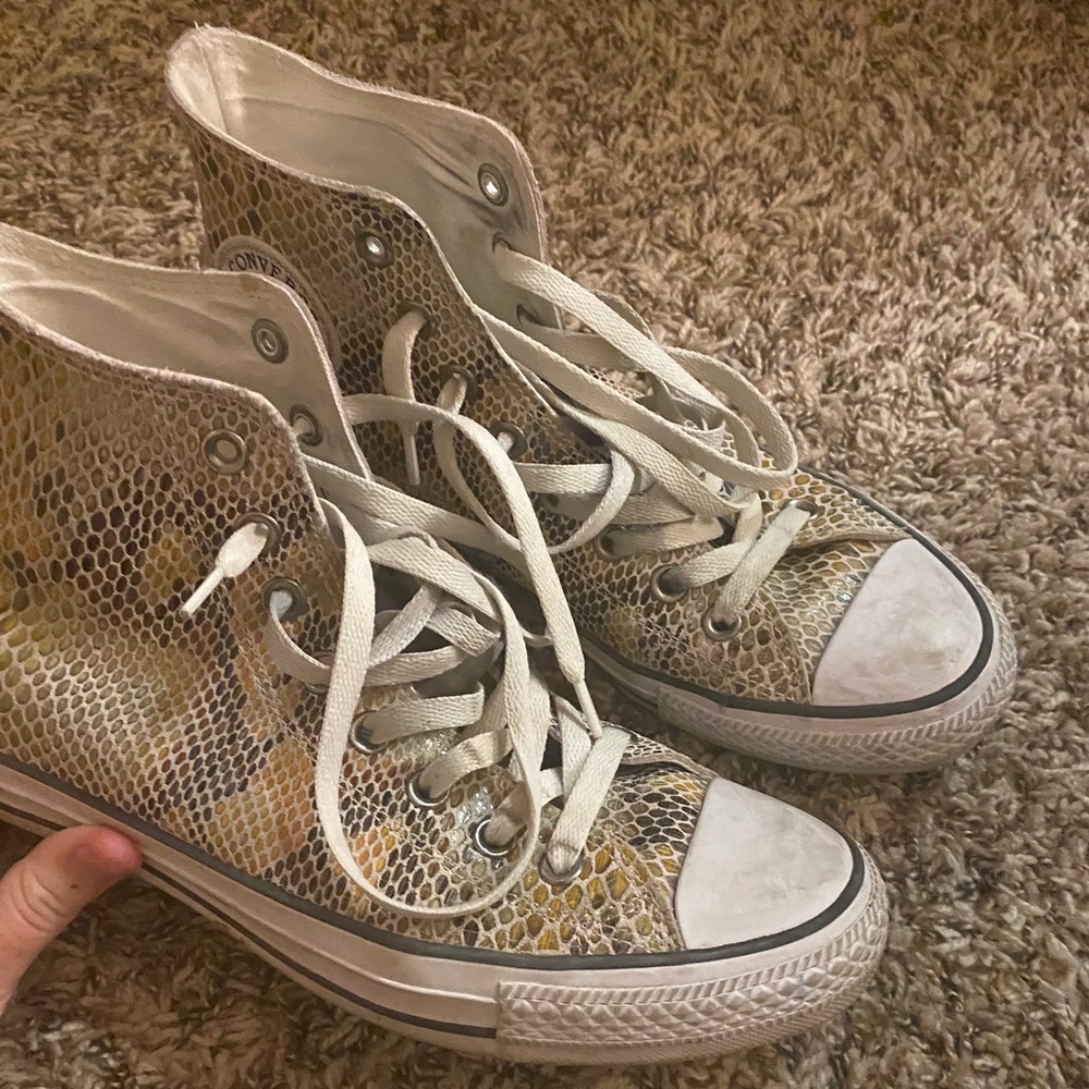 high top chucks